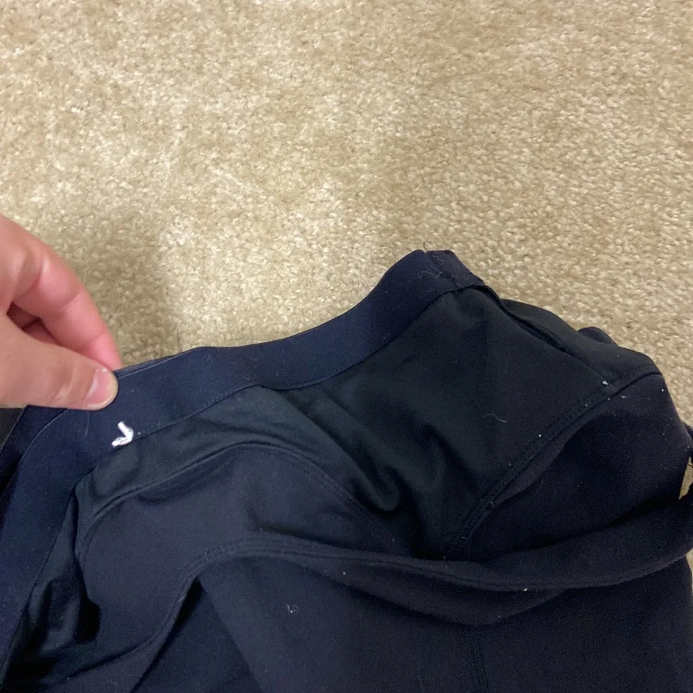 Lululemon top - Picture 4 of 4